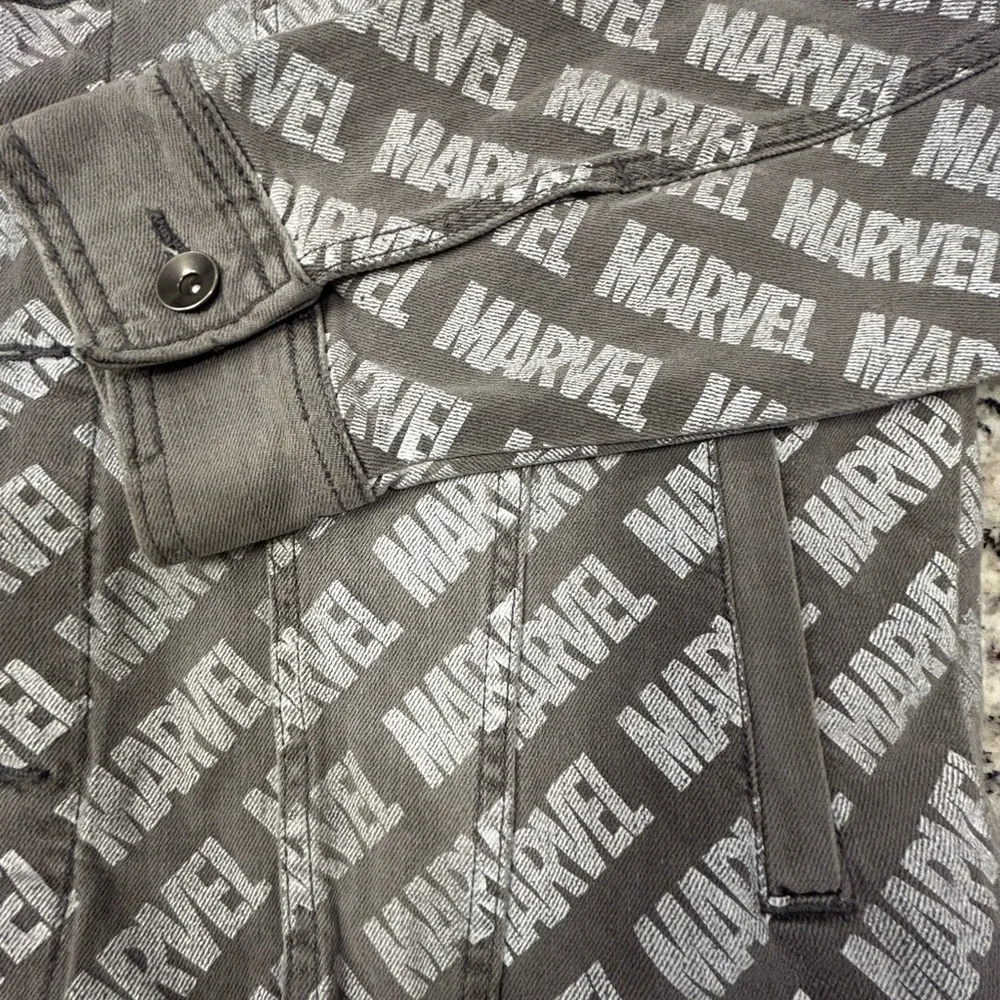 Marvel Logo‎ Patterned Gray Shacket Jacket for Men Medium
